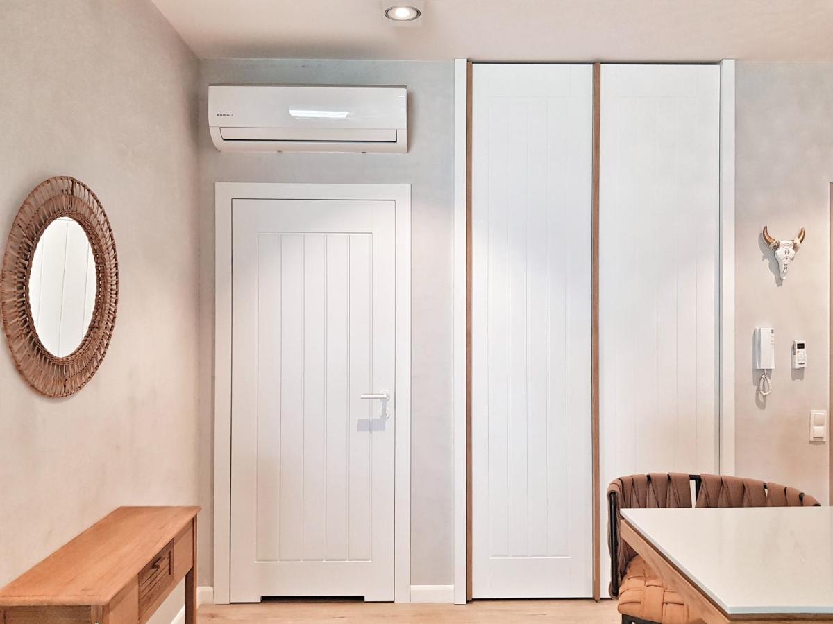 גיז'יצקו Good Morning Sunshine - Nautica Resort Apartment מראה חיצוני תמונה